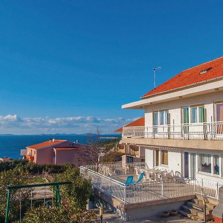 Cozy Home In Dolac With Kitchen Primošten Extérieur photo