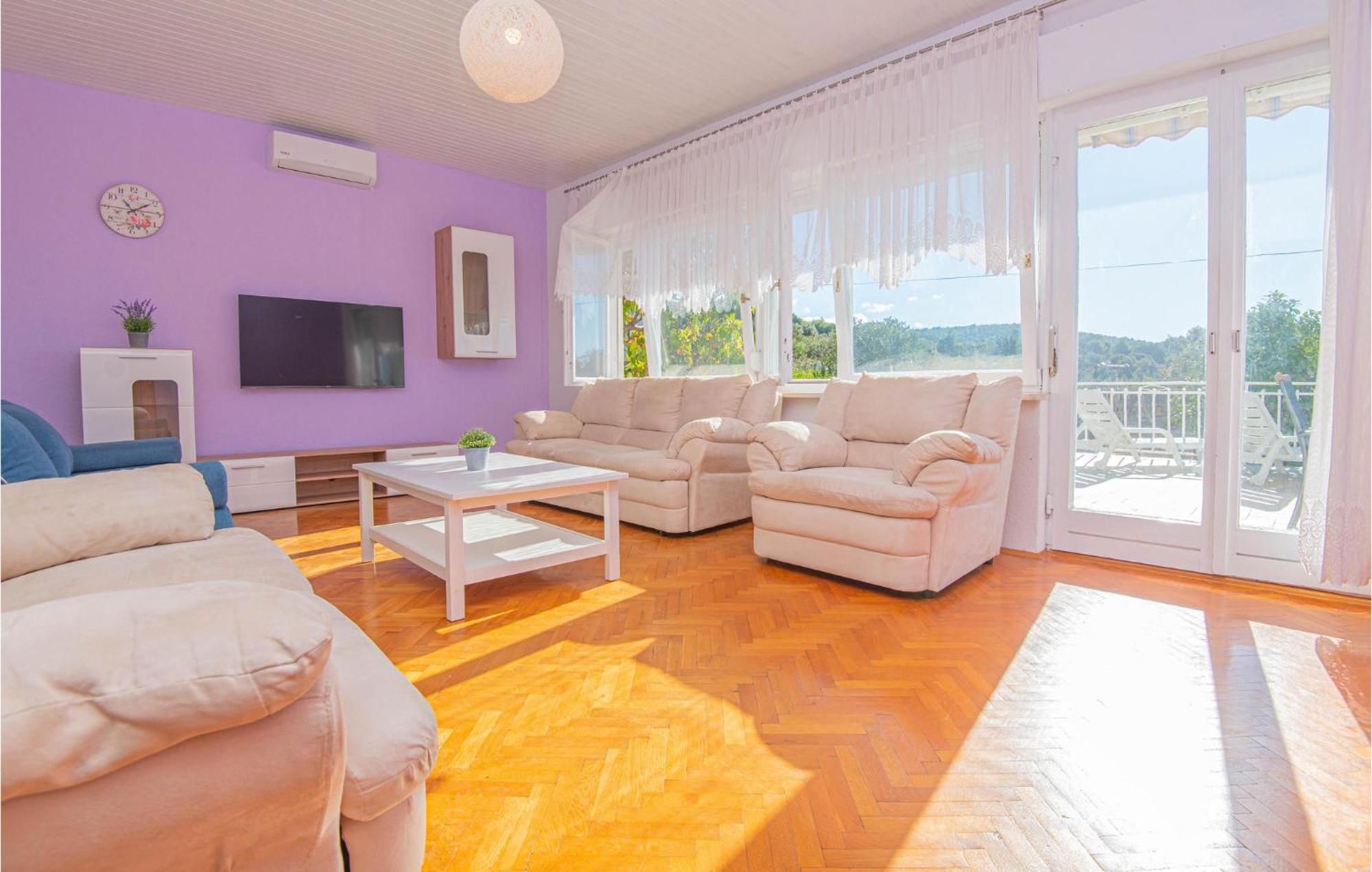 Cozy Home In Dolac With Kitchen Primošten Extérieur photo