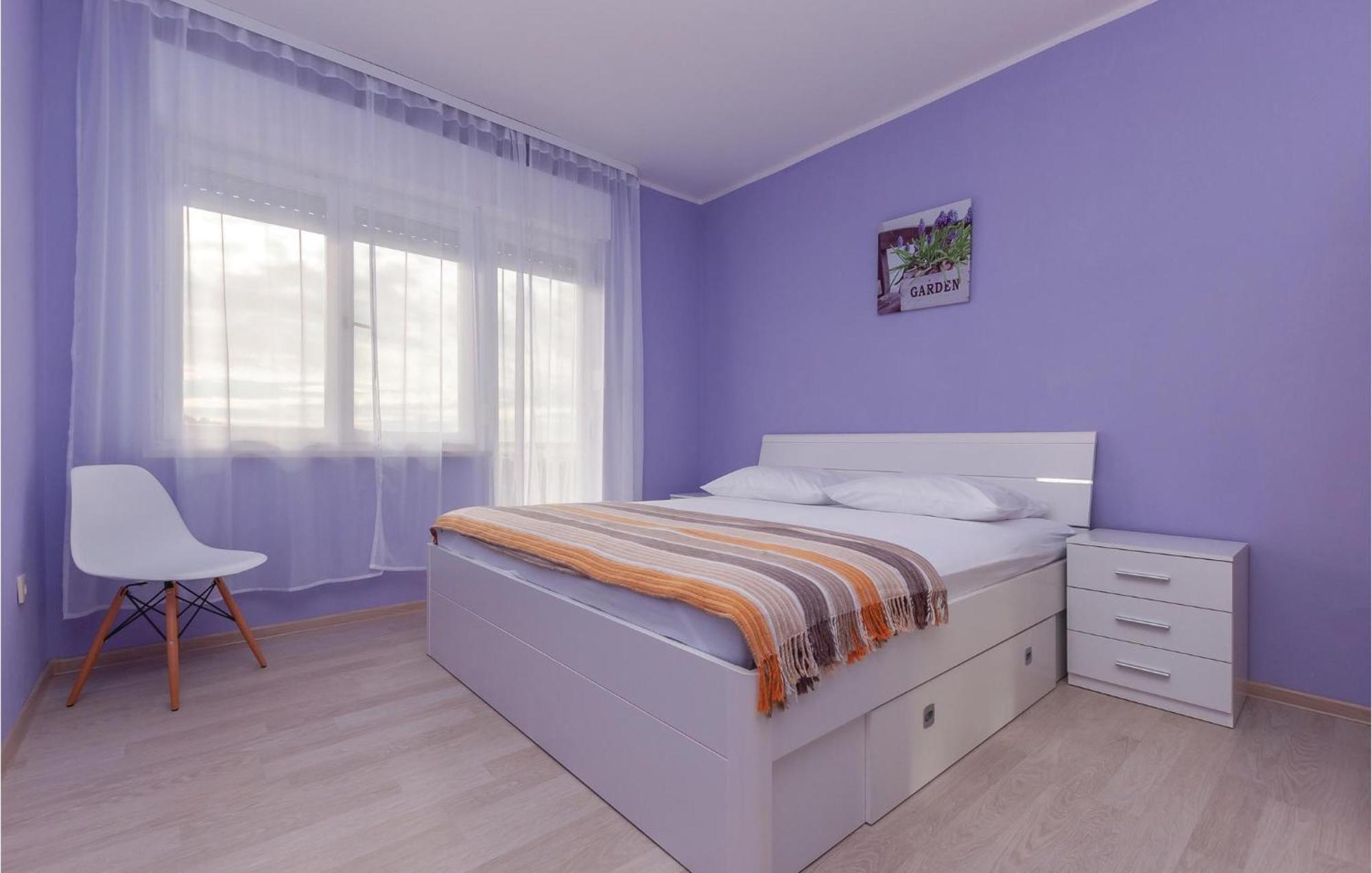 Cozy Home In Dolac With Kitchen Primošten Extérieur photo